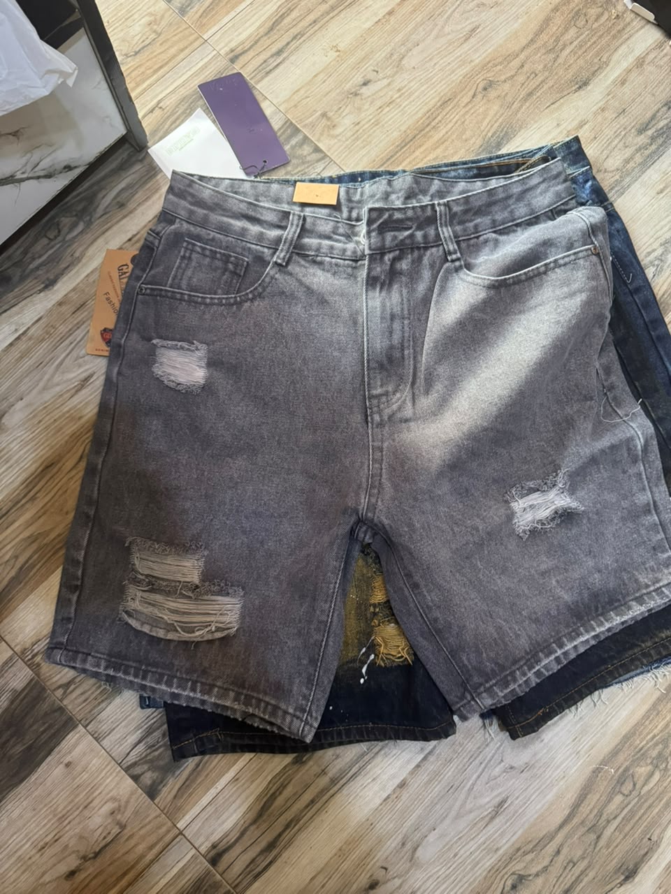 Short Jeans