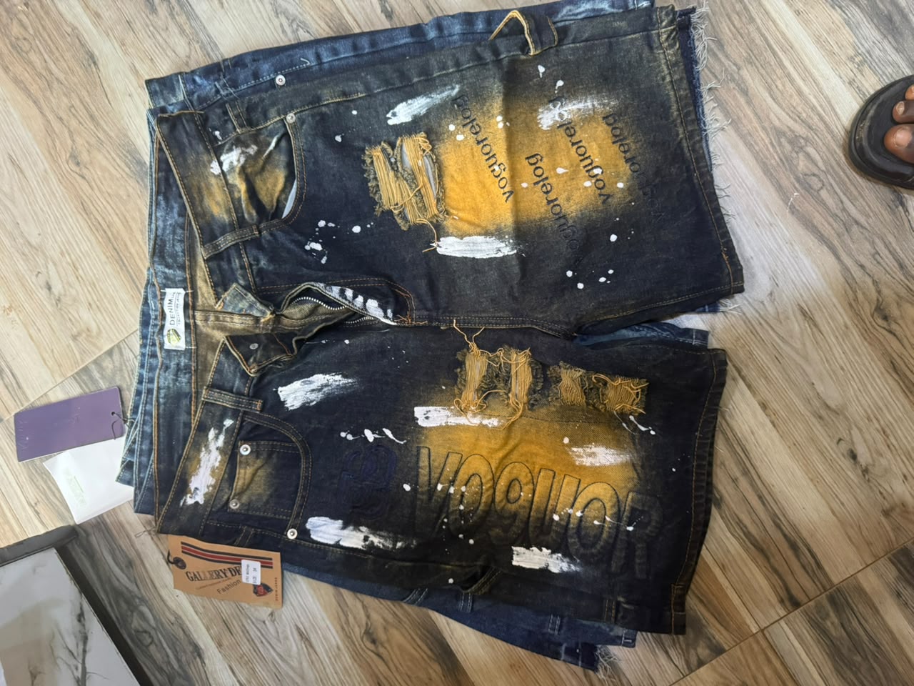 Short Jeans